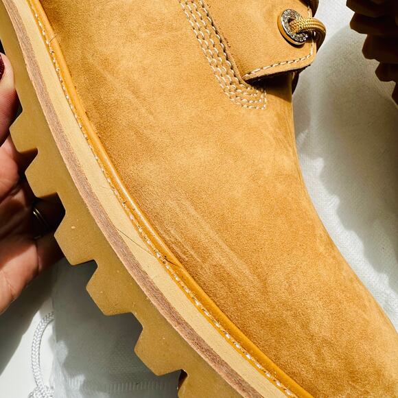 NEW JIMMY CHOO X TIMBERLAND Suede Crystal Encrusted Brown Classic Hiking Boot 9 - Picture 11 of 16